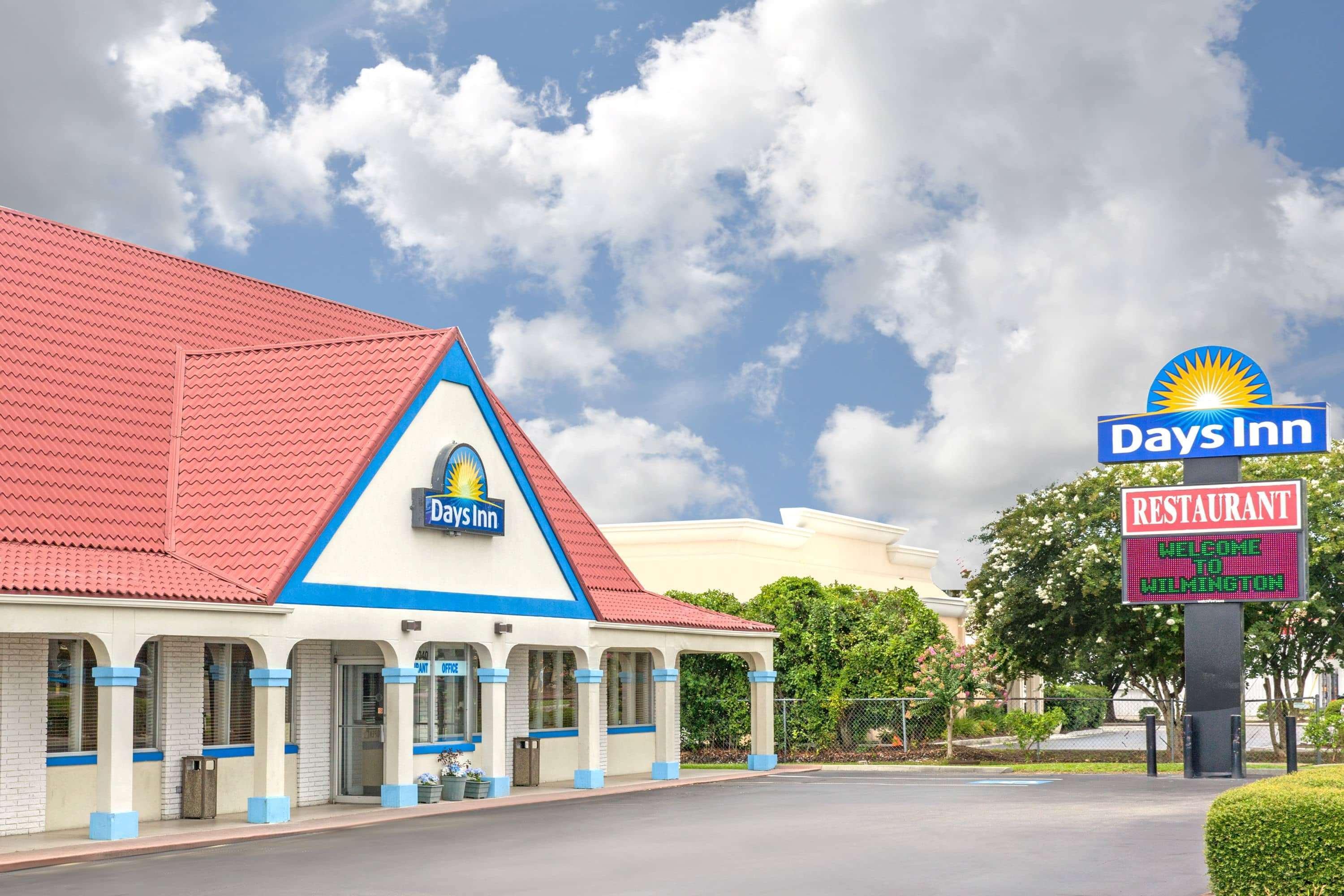 Days Inn By Wyndham Wilmington / University Exterior foto